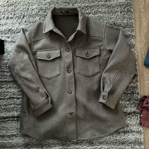 Brown shacket - Picture 1 of 3